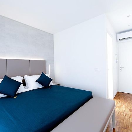 Hotel Simi Lan Lignano Sabbiadoro Dış mekan fotoğraf