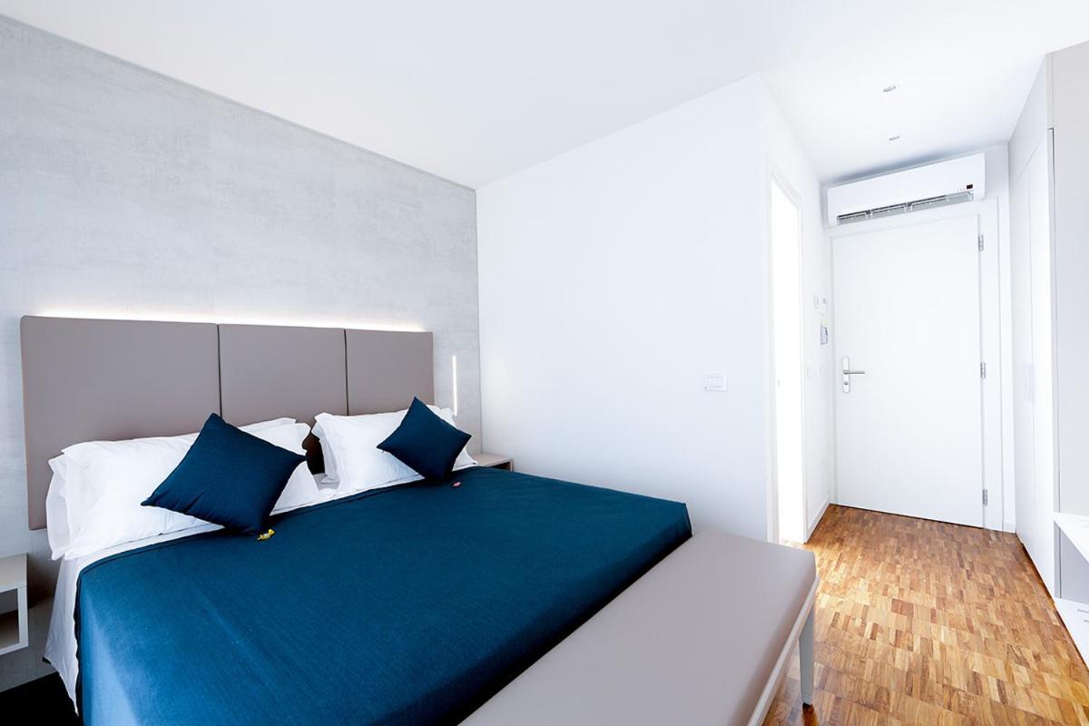 Hotel Simi Lan Lignano Sabbiadoro Dış mekan fotoğraf