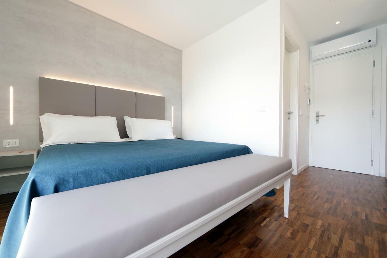 Hotel Simi Lan Lignano Sabbiadoro Dış mekan fotoğraf